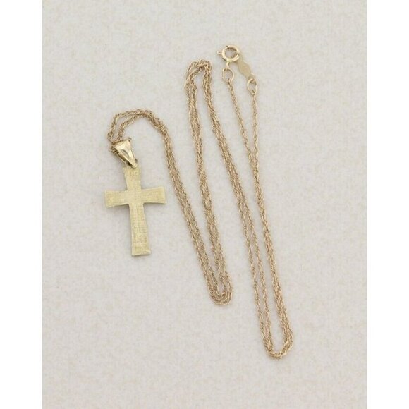 14k Yellow Gold Cross Necklace 18" Chain - Picture 7 of 7